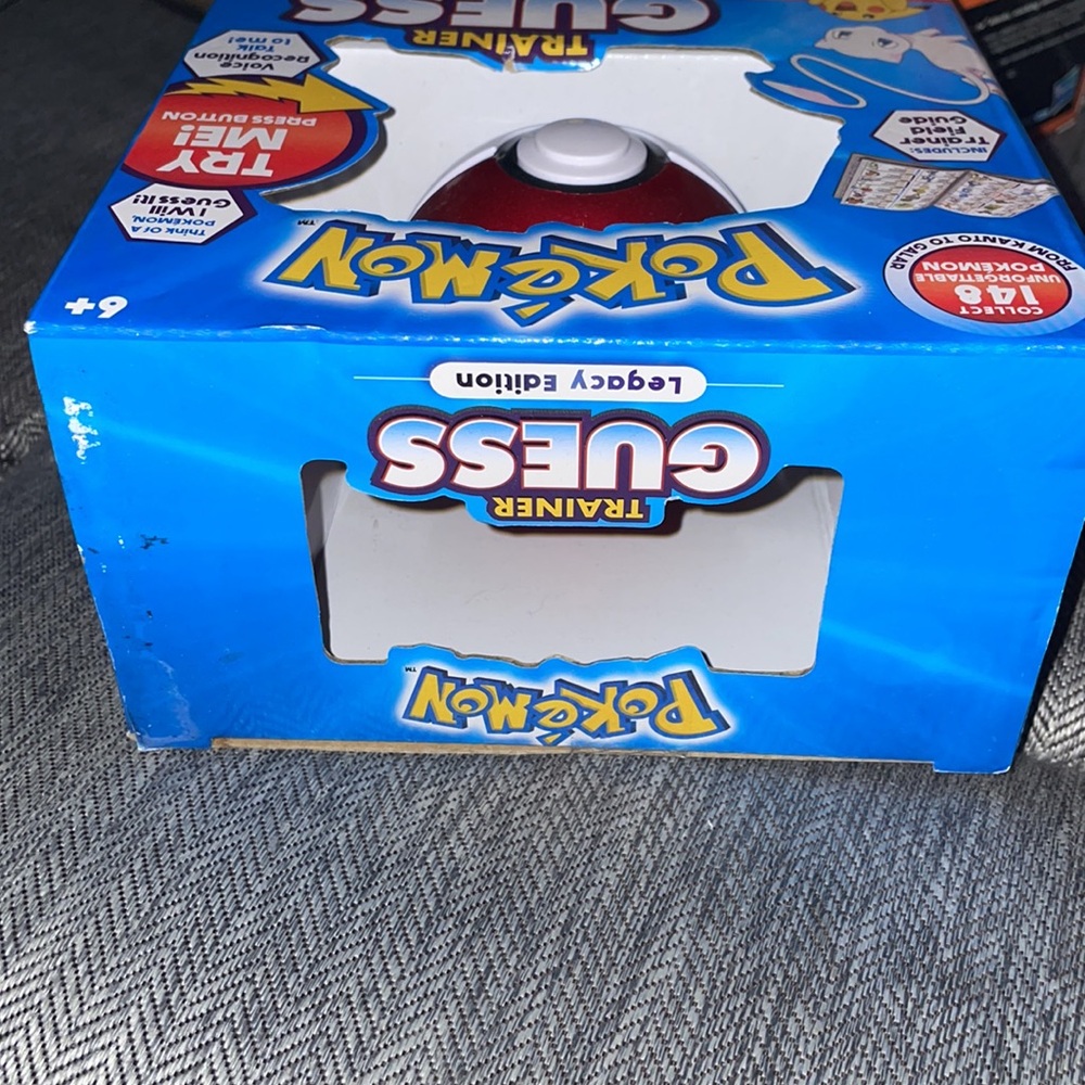 Pokémon Trainer Guess Legacy edition NIB - Picture 2 of 3